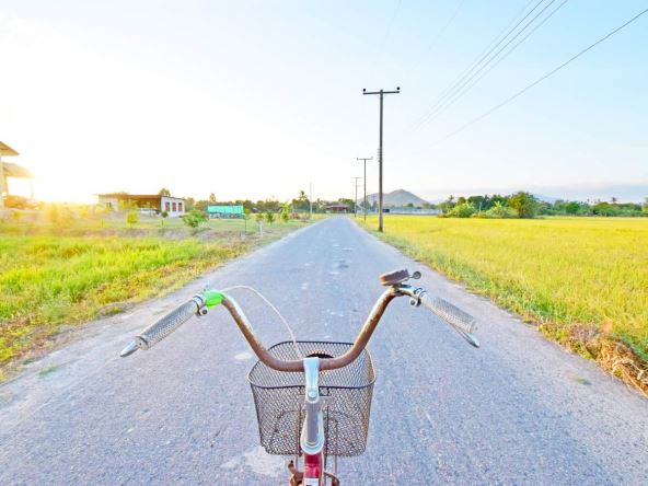 Bicikl na seoskom putu