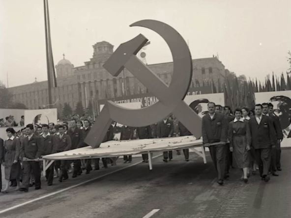 1.maj nekada