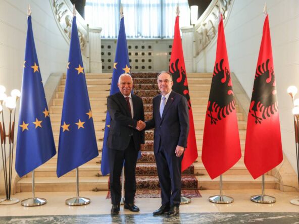 Antonio Košta, Bajram Begaj, predsednik Albanije