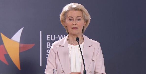 Ursula fon der Lajen.jpg