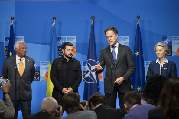 Antonio Košta, Vladimir Zelenski, Mark Rute, Ursula fon der Lajen