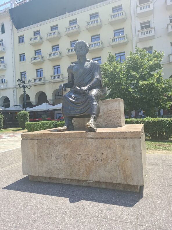 Spomenik Aristotelu u Solunu