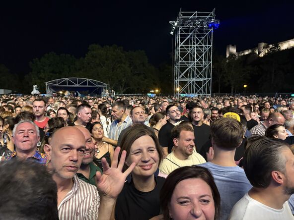 Publika na koncertu Nika Kejva na Kalemegdanu