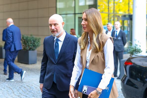 Dubravka Đedović Handanović i Vladimir Bilčik.jpg
