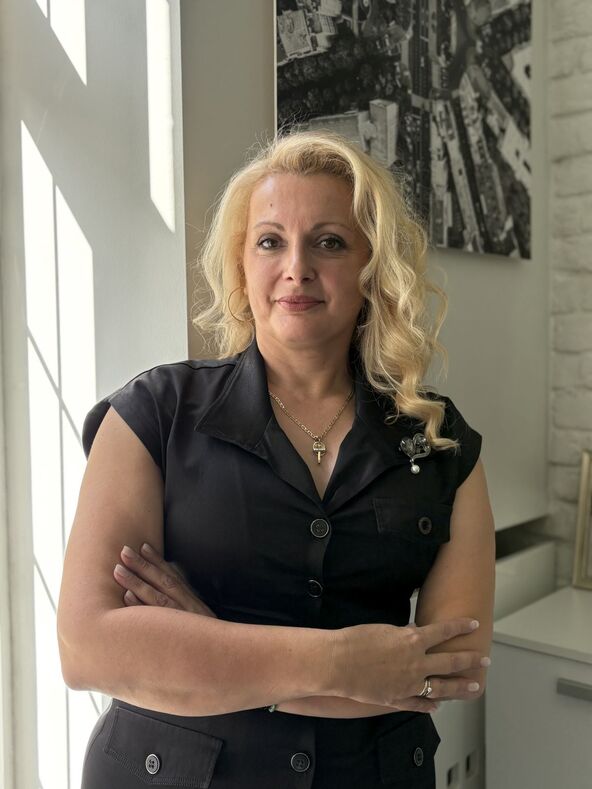 dr Ivana Minić ruke.jpg