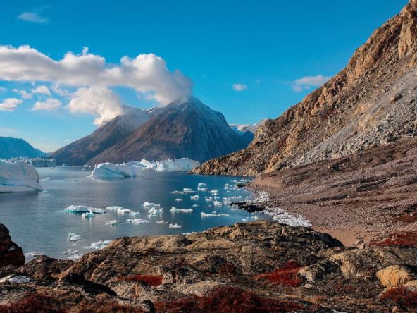 Fjord na istoku Grenlanda