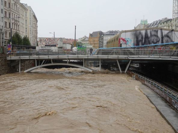 Nabujala reka u Beču nakon oluje Boris