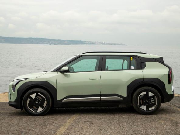 KIA EV3 automobil