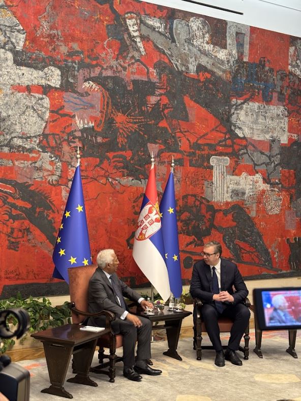 Antonio Kosta Aleksandar Vucic.jpg