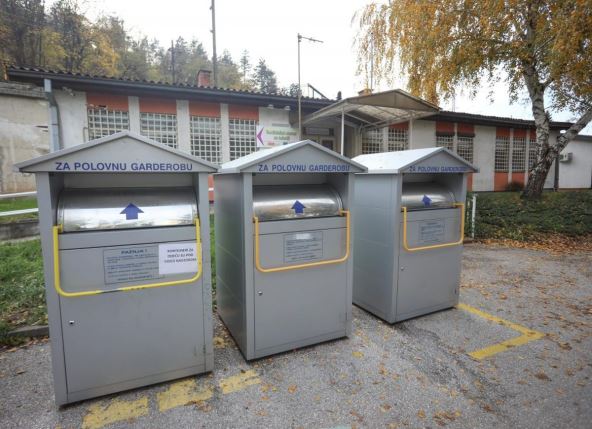 Kontejneri za odlaganje polovne garderobe