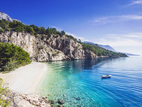 Plaža Nugal kod Makarske