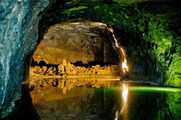 najveće podzemno jezero u Evropi, Zigrote, nedaleko od Beča