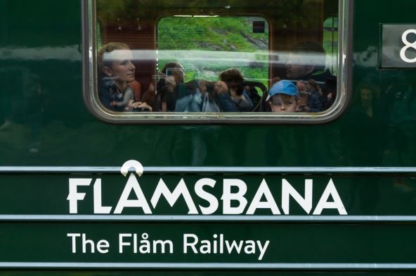 Norveška Flåmsbana, železnička tura