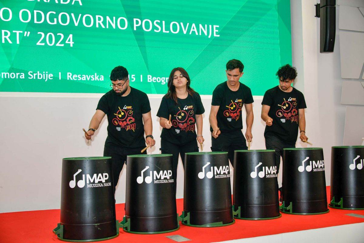 Muzika nade